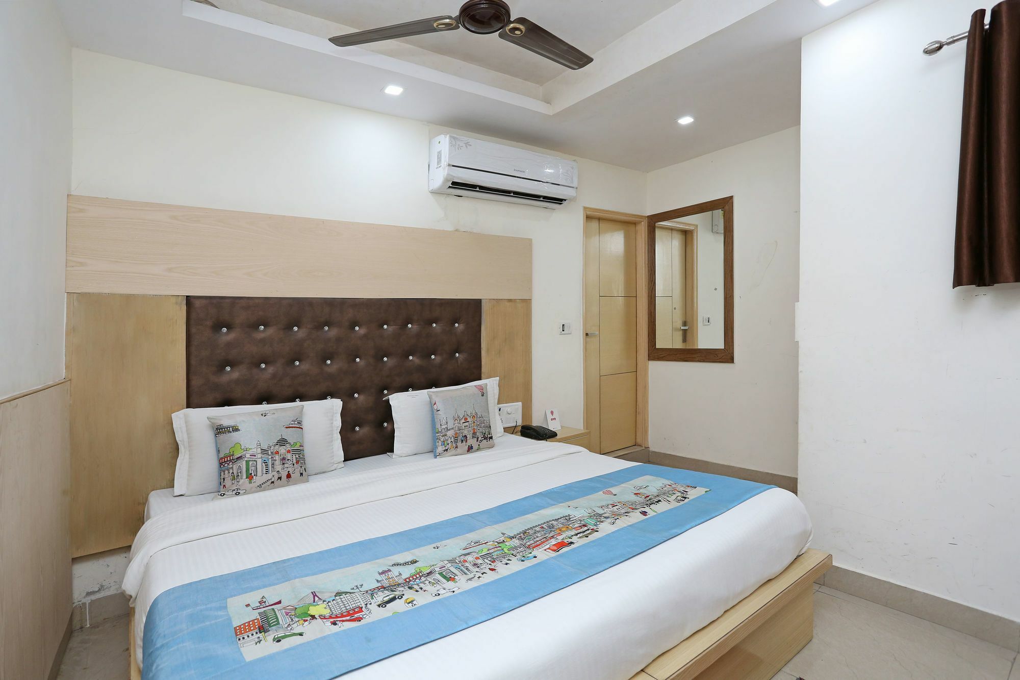 Oyo 9233 Hotel Cottage Lord Krishna New Delhi Exterior photo