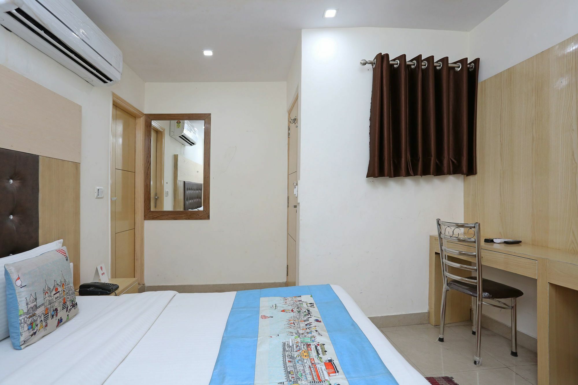 Oyo 9233 Hotel Cottage Lord Krishna New Delhi Exterior photo